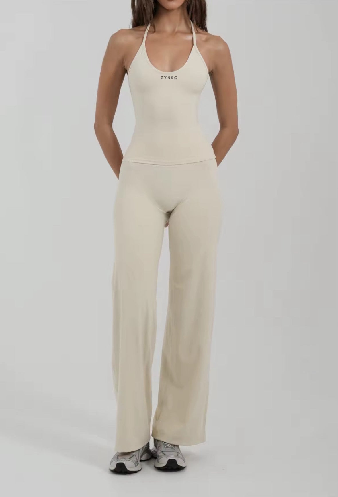 Capri T-Shirt Halter+Flares